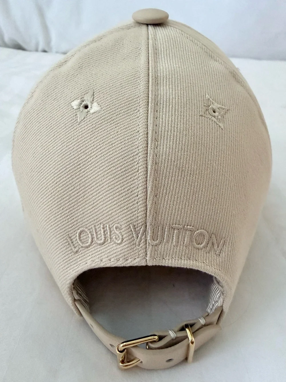 Authentic Louis Vuitton LV Iconic Cap